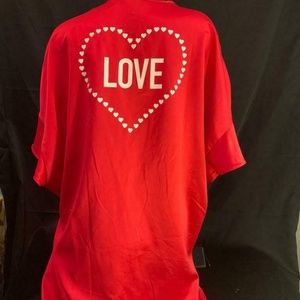 NWT Victoria Secret Women’s Red Robe “Love”